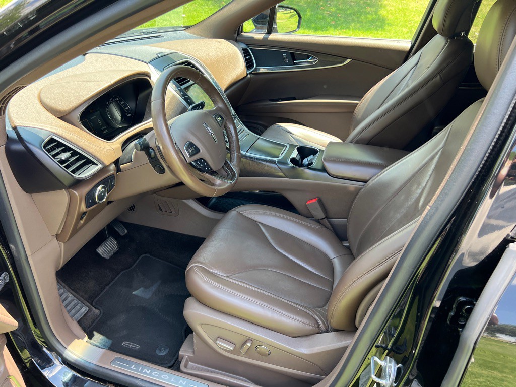 2017 Lincoln MKX Image 9