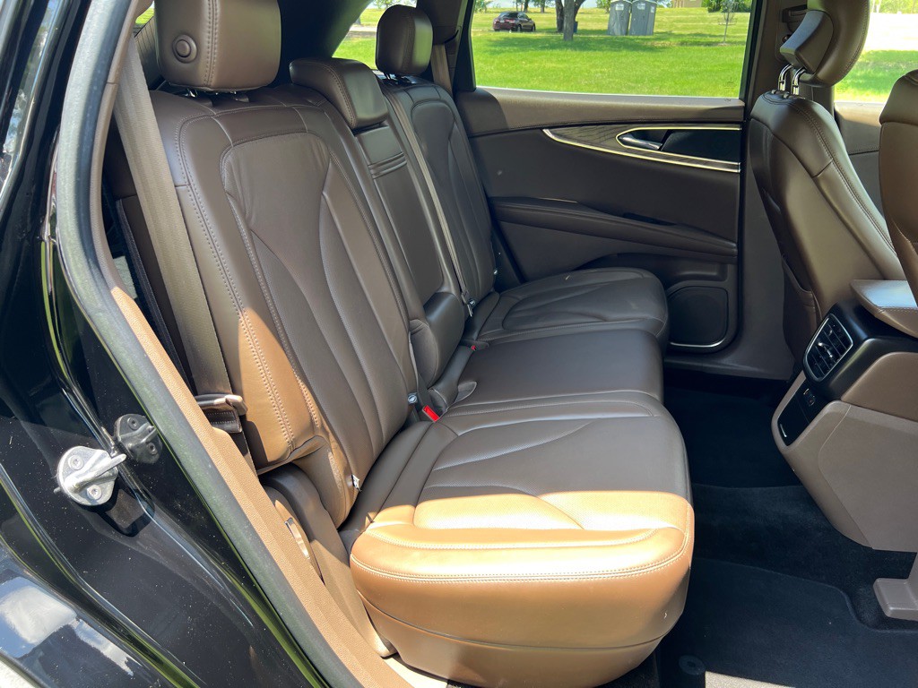 2017 Lincoln MKX Image 16