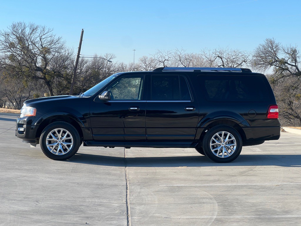 2017 Ford Expedition Image 2