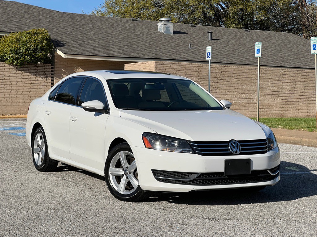 2012 Volkswagen Passat Image 7