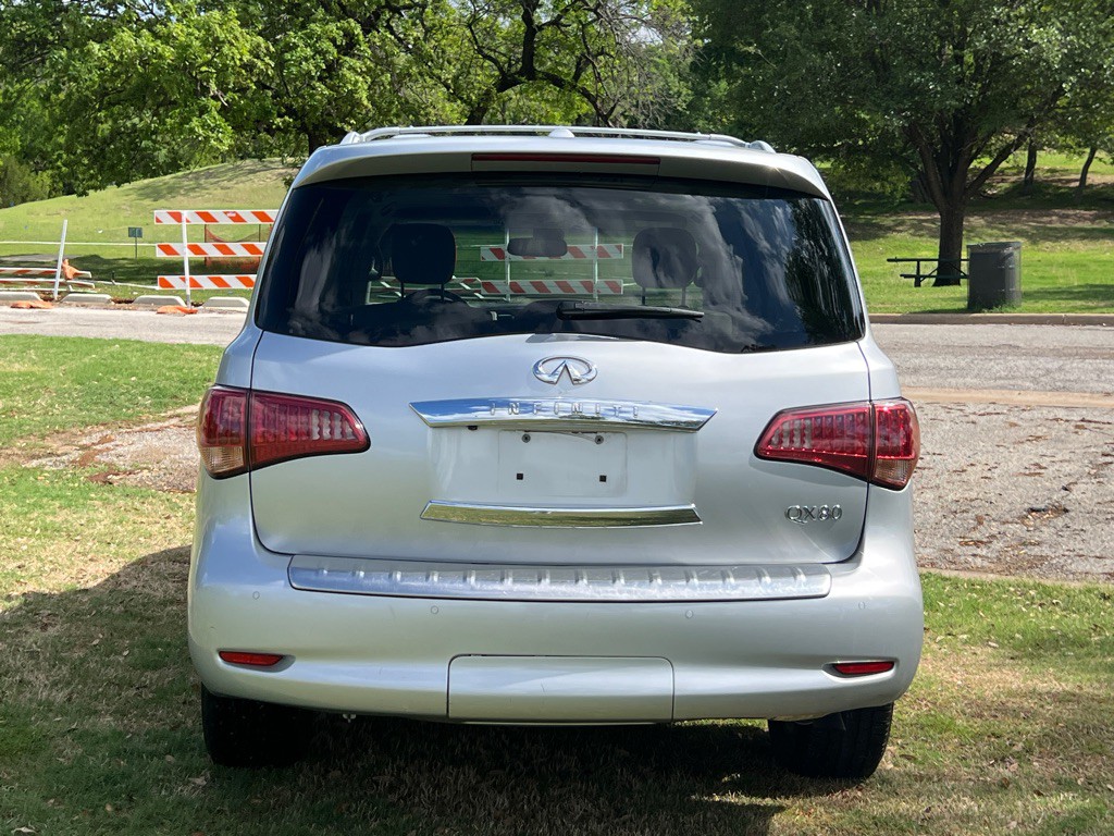 2015 INFINITI QX80 Image 4