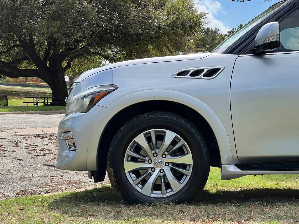 2015 INFINITI QX80 Image 25