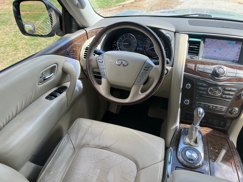 2015 INFINITI QX80 Image 27