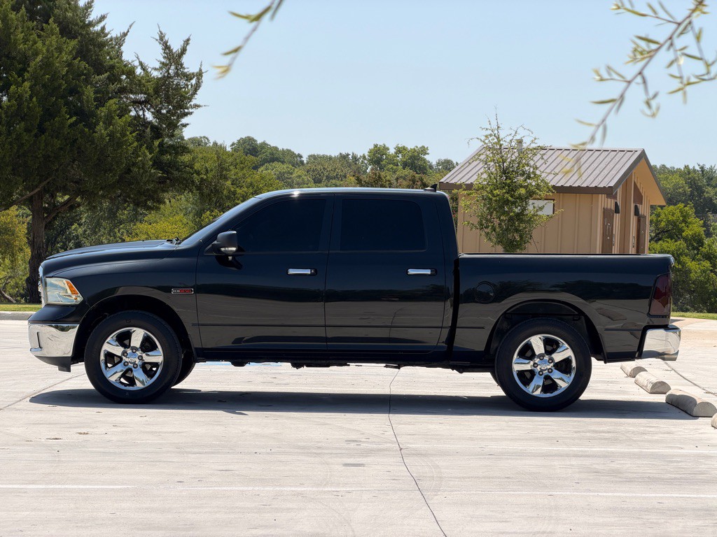 2015 RAM 1500 Image 2