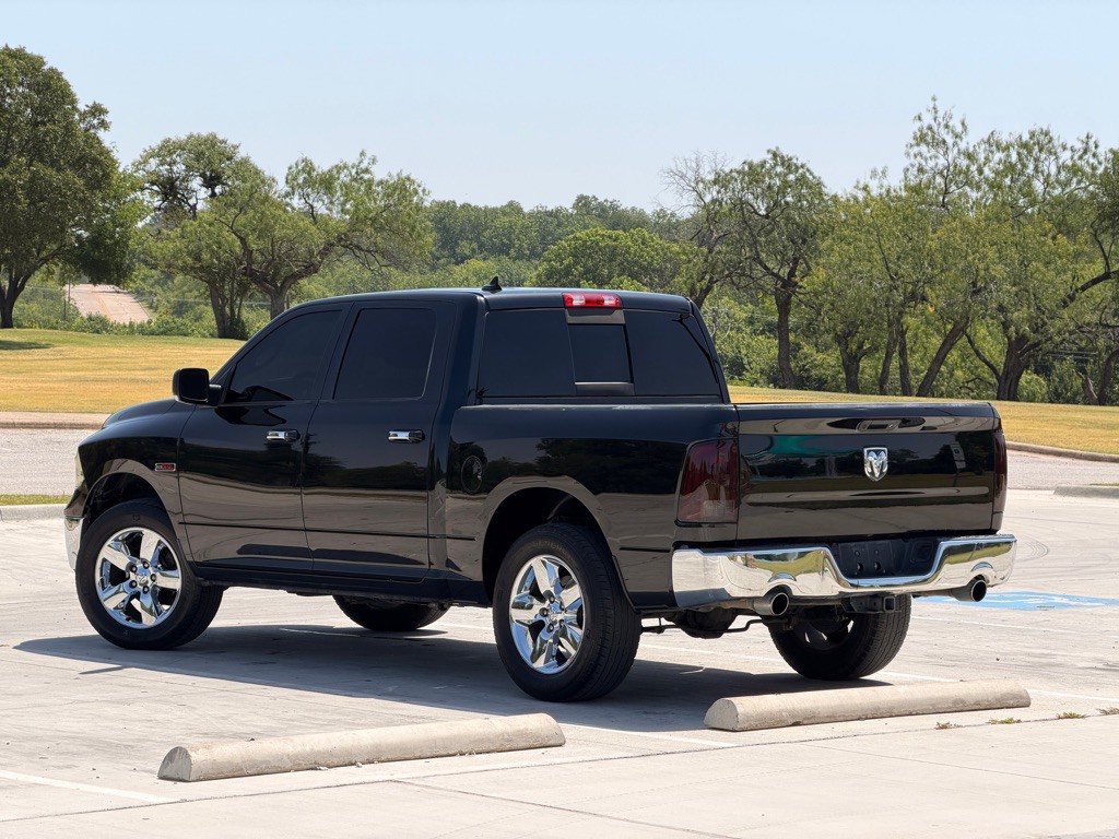 2015 RAM 1500 Image 3