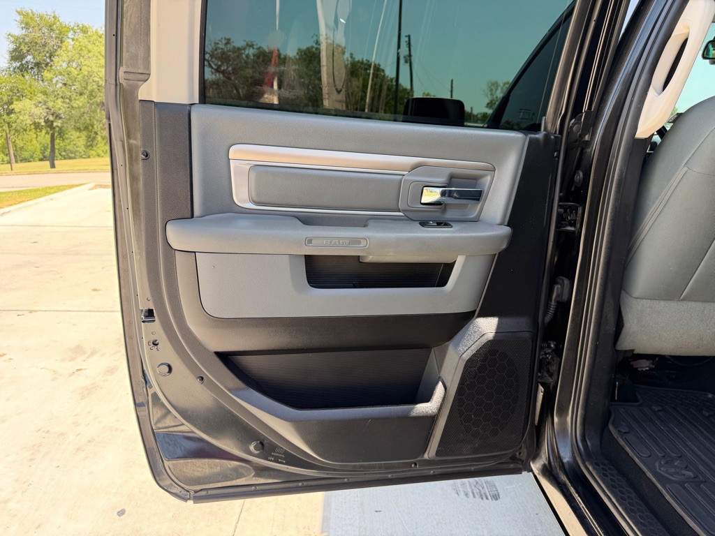 2015 RAM 1500 Image 14