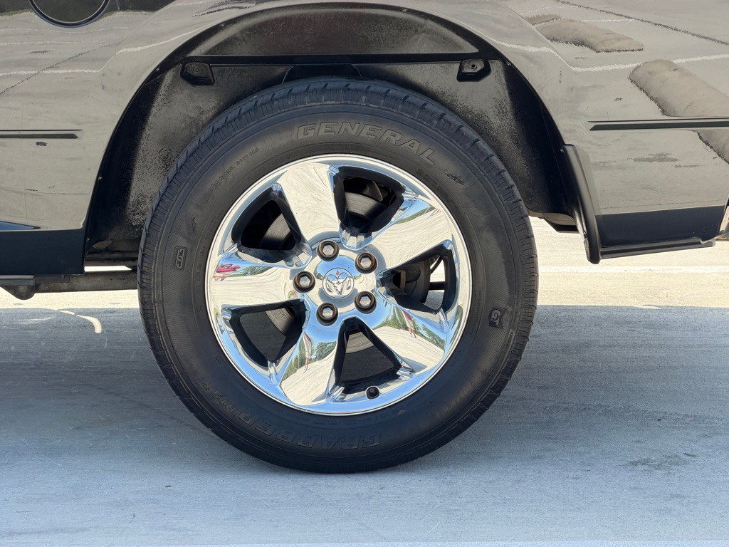 2015 RAM 1500 Image 23