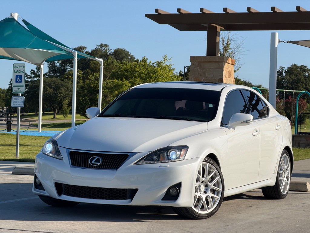 2012 Lexus IS Image 1