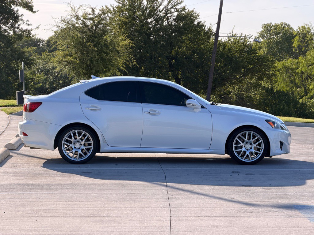 2012 Lexus IS Image 6
