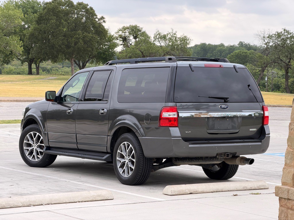 2017 Ford Expedition Image 3