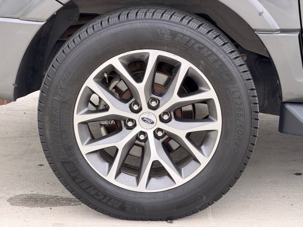 2017 Ford Expedition Image 24
