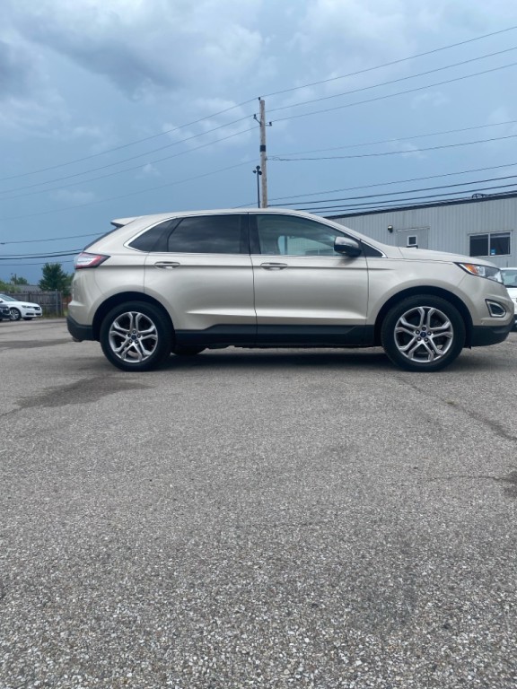2017 Ford Edge Image 5