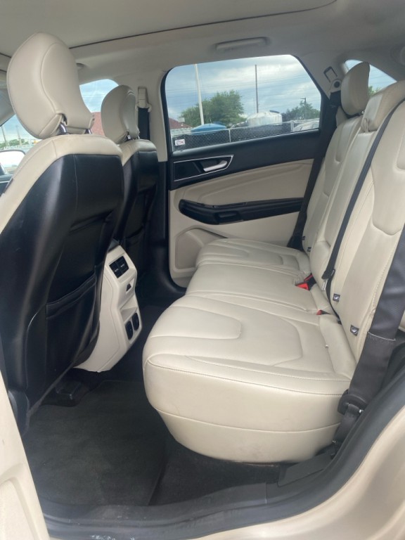2017 Ford Edge Image 13
