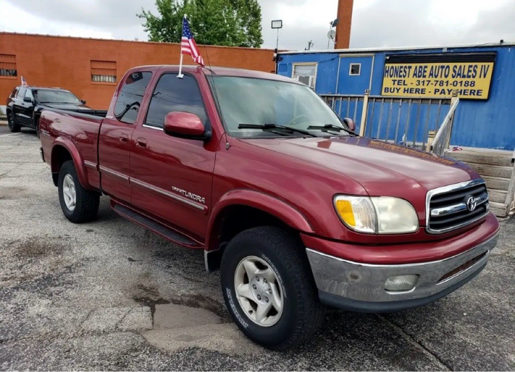 2002 Toyota Tundra Image 2