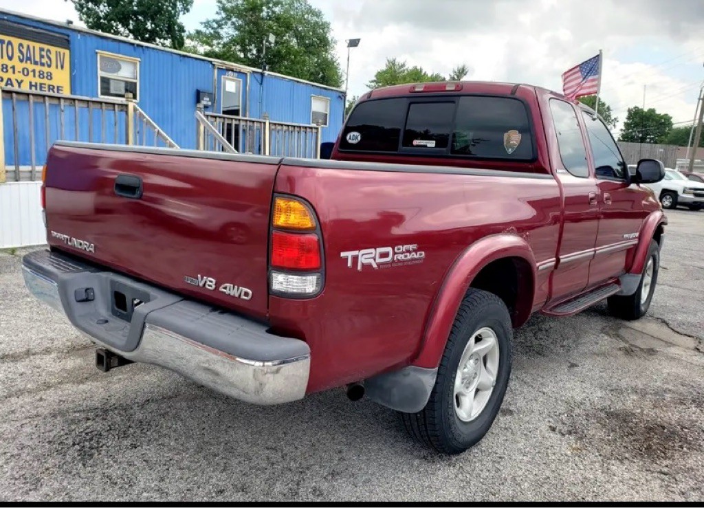 2002 Toyota Tundra Image 8