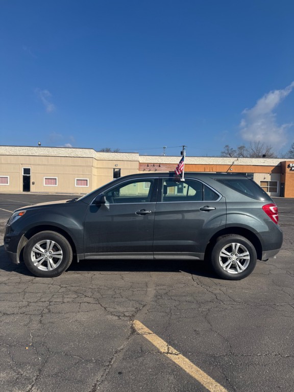 2017 Chevrolet Equinox Image 3