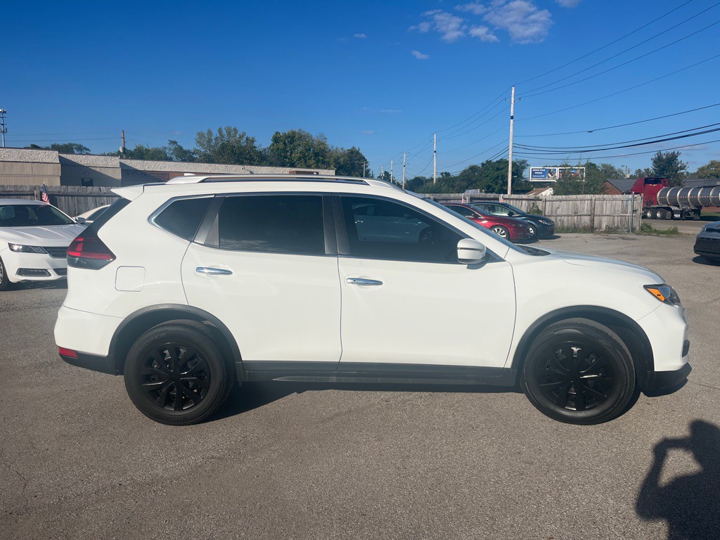 2018 Nissan Rogue Image 4