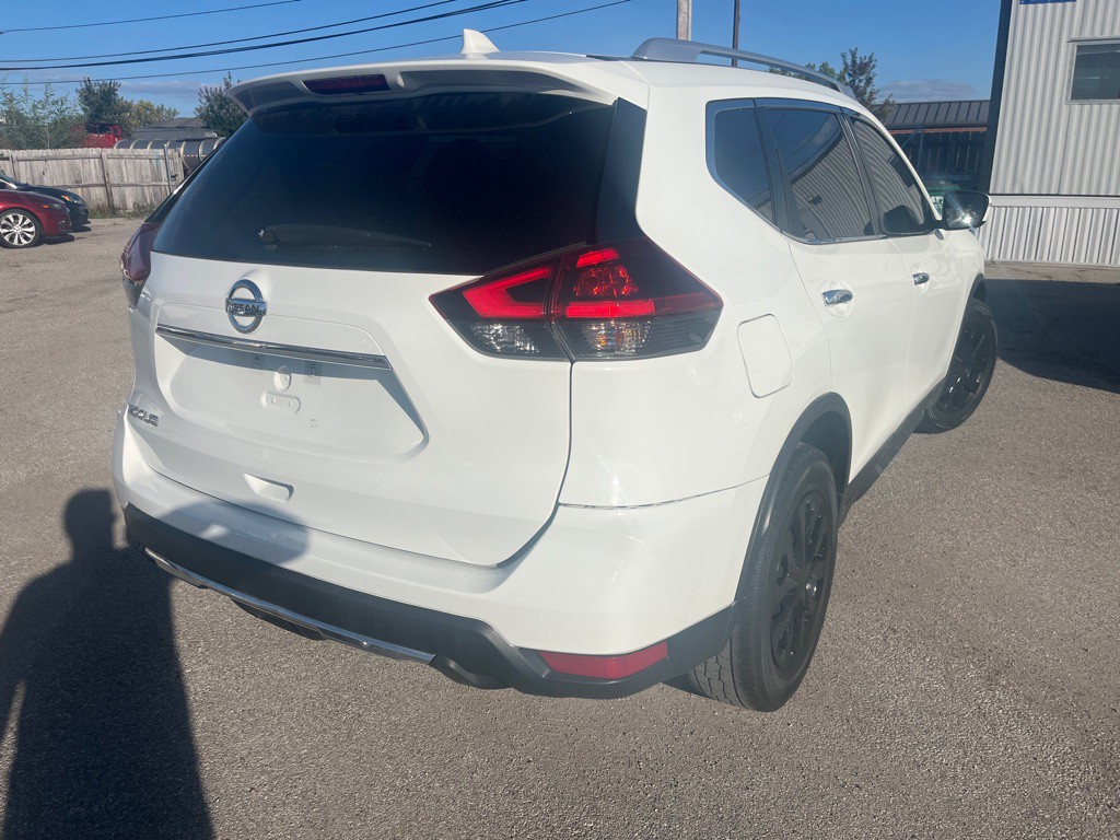 2018 Nissan Rogue Image 5