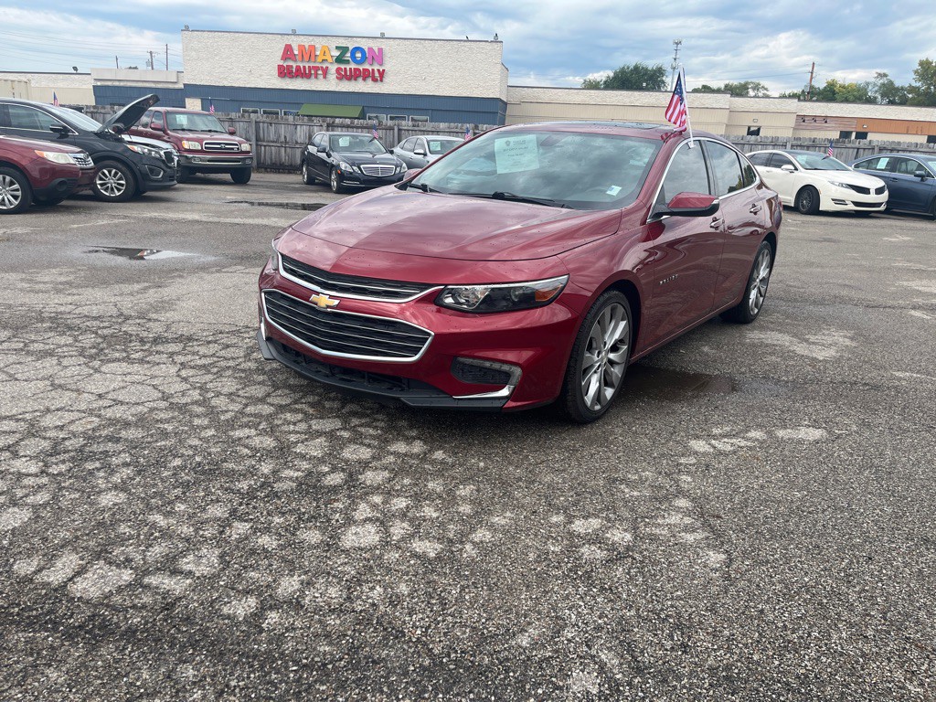 2017 Chevrolet Malibu Image 2