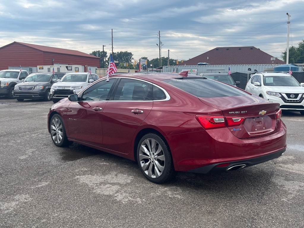 2017 Chevrolet Malibu Image 5