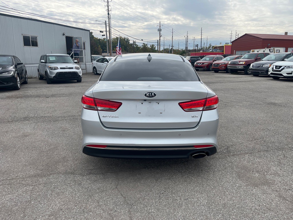 2018 Kia Optima Image 3