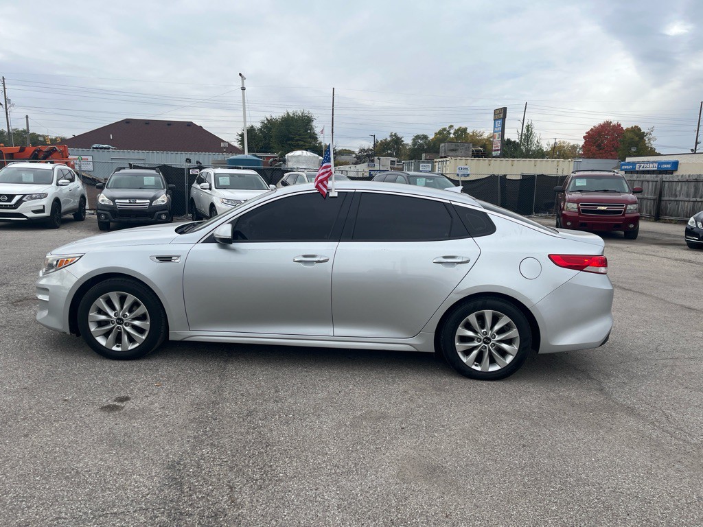 2018 Kia Optima Image 4