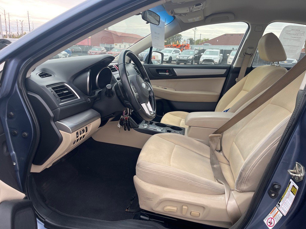 2016 Subaru Legacy Image 5