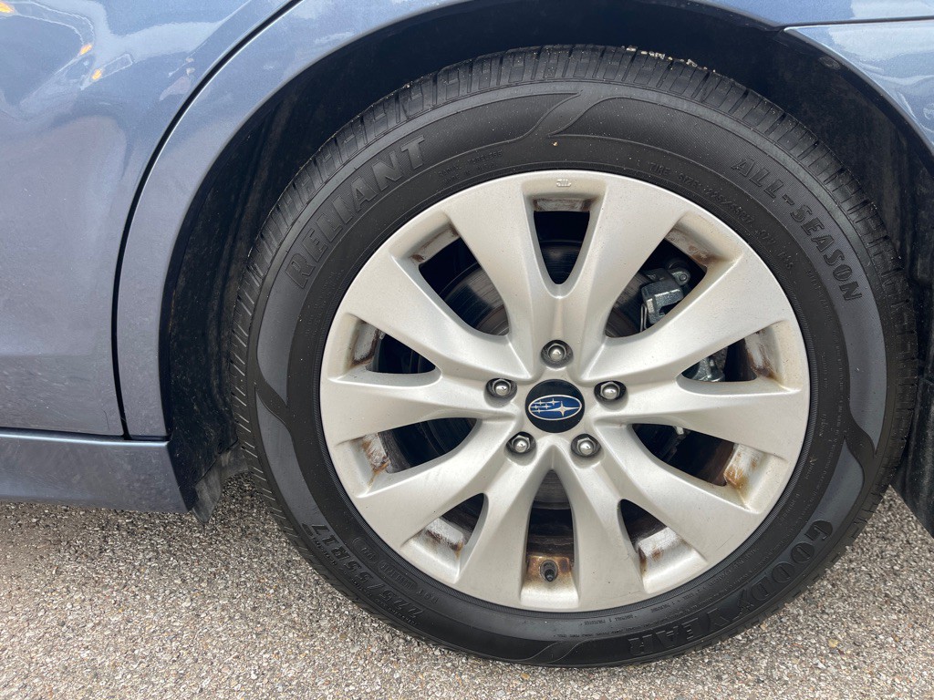 2016 Subaru Legacy Image 7