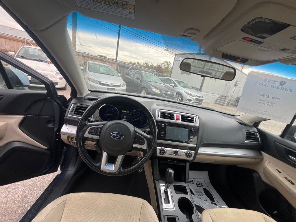 2016 Subaru Legacy Image 8