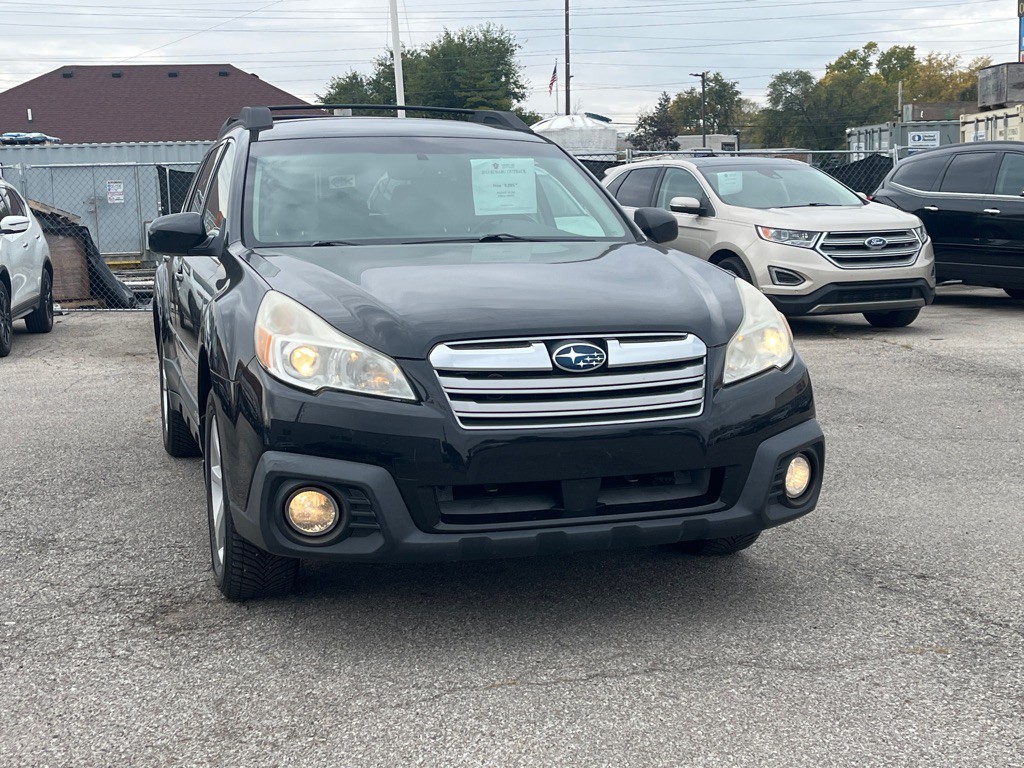2013 Subaru Outback Image 1