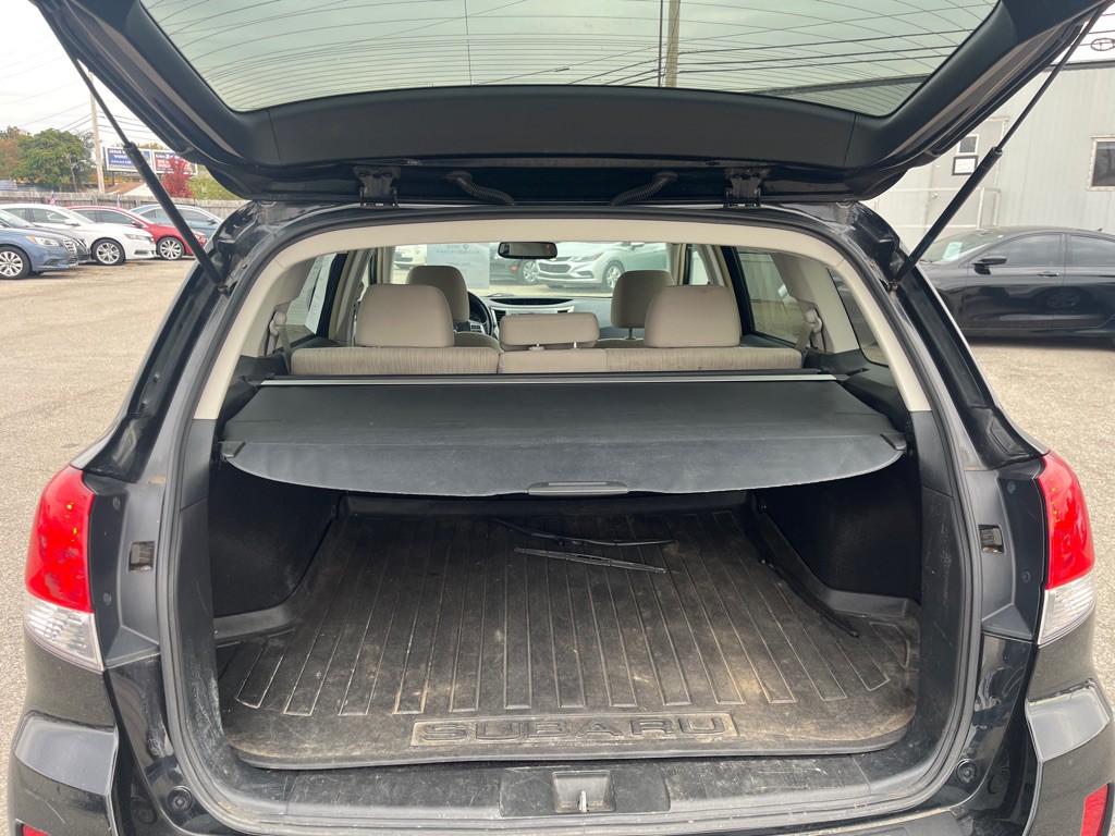 2013 Subaru Outback Image 7