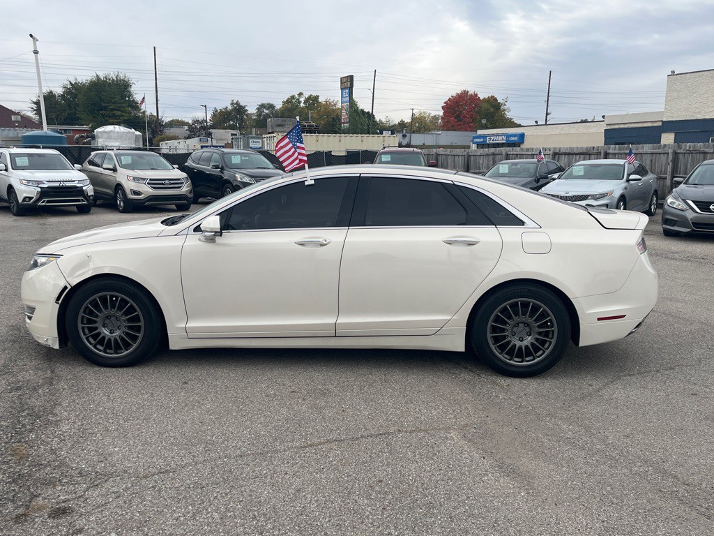 2016 Lincoln MKZ Image 4