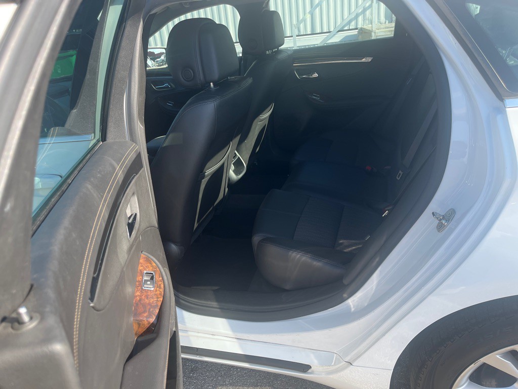 2014 Chevrolet Impala Image 7