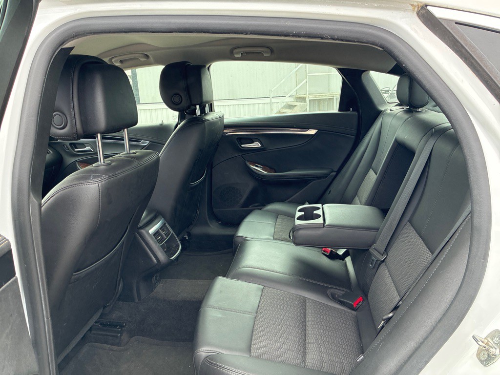 2014 Chevrolet Impala Image 10