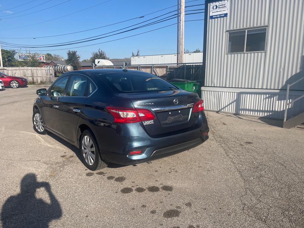 2017 Nissan Sentra Image 4