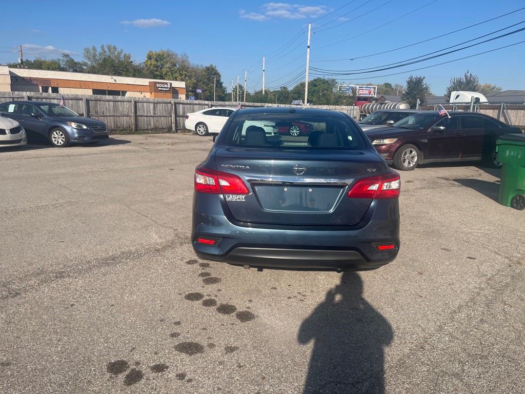 2017 Nissan Sentra Image 5