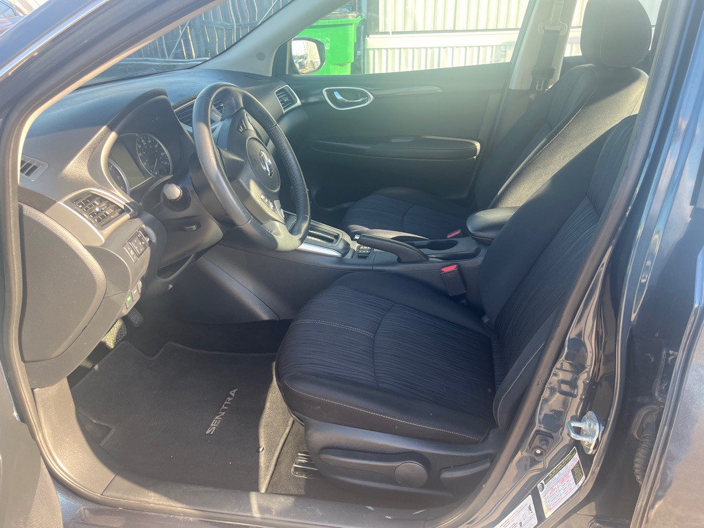 2017 Nissan Sentra Image 8