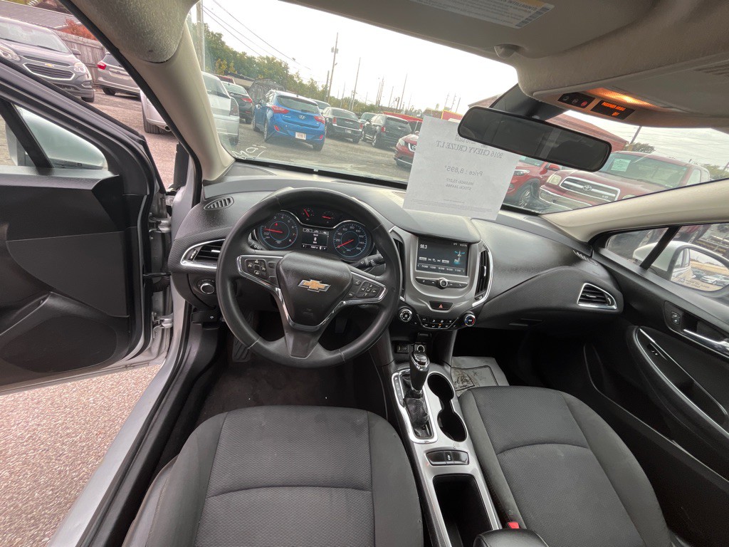 2016 Chevrolet Cruze Image 8