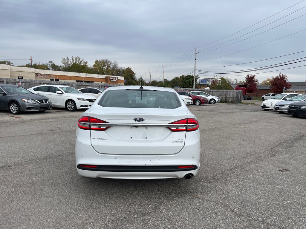 2017 Ford Fusion Image 3