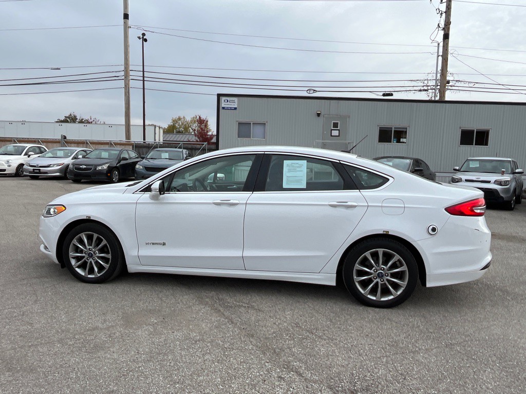 2017 Ford Fusion Image 4