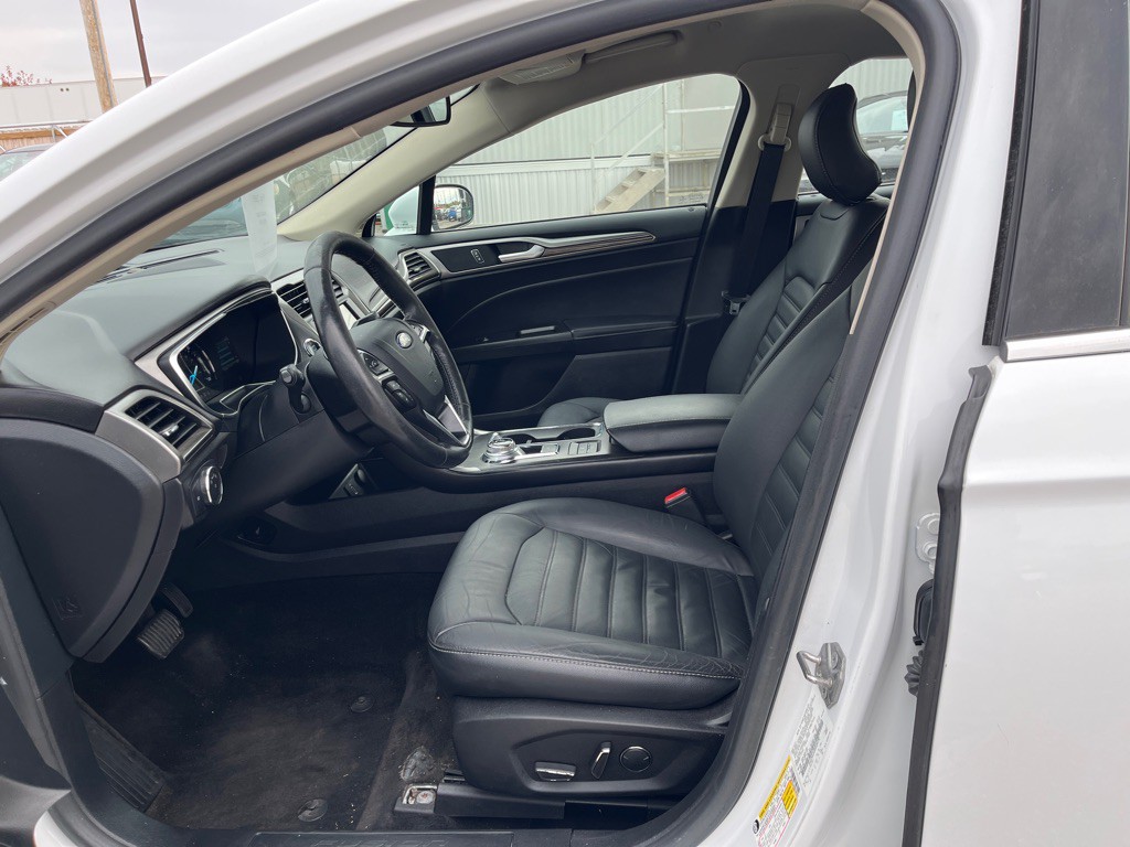 2017 Ford Fusion Image 6