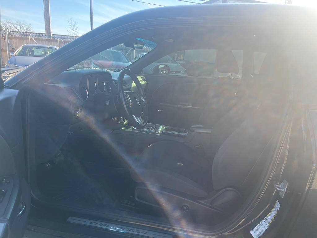 2013 Dodge Challenger Image 5