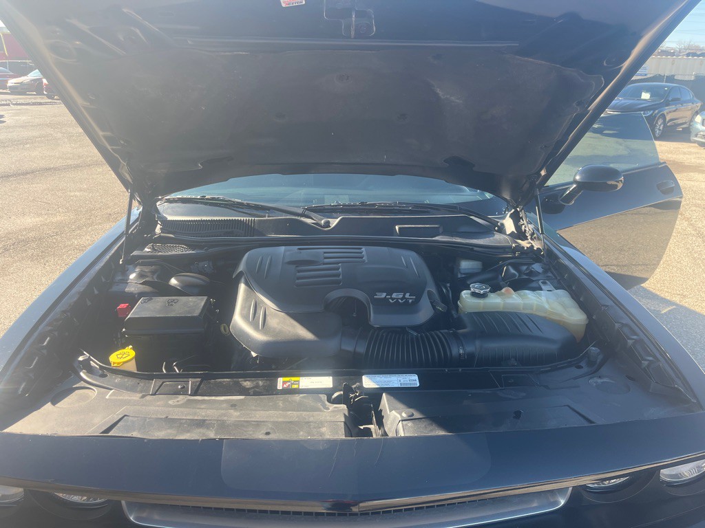 2013 Dodge Challenger Image 6