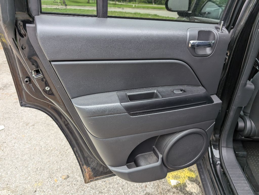 2013 Jeep Compass Image 15