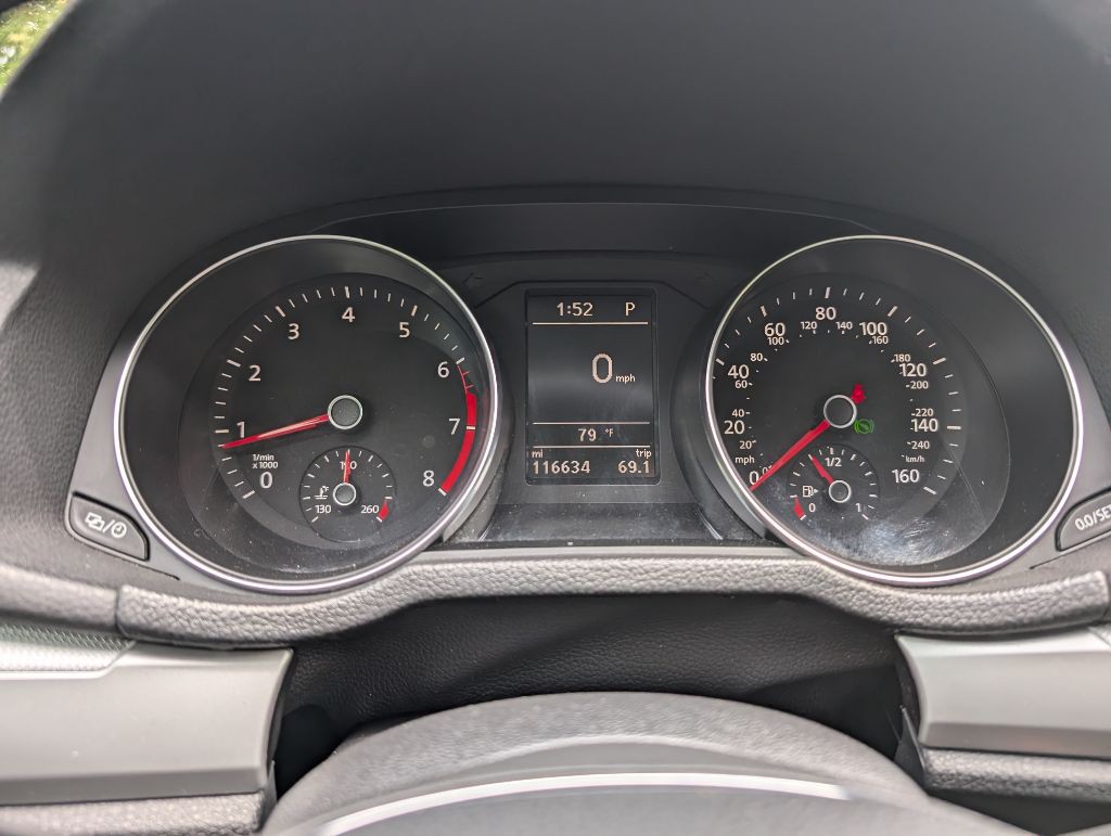 2017 Volkswagen Passat Image 24