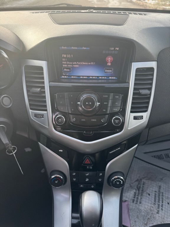 2015 Chevrolet Cruze Image 11