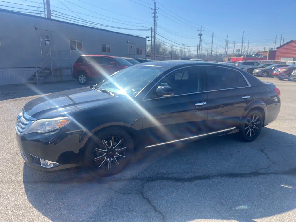 2011 Toyota Avalon Image 3