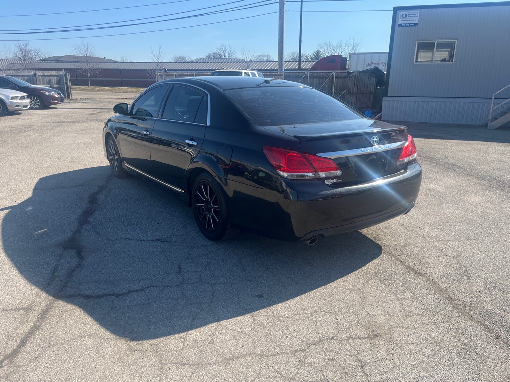 2011 Toyota Avalon Image 4