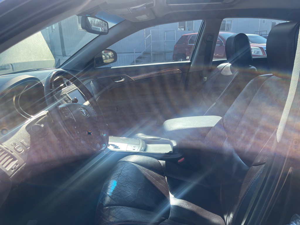 2011 Toyota Avalon Image 9