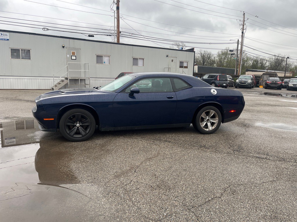 2016 Dodge Challenger Image 2